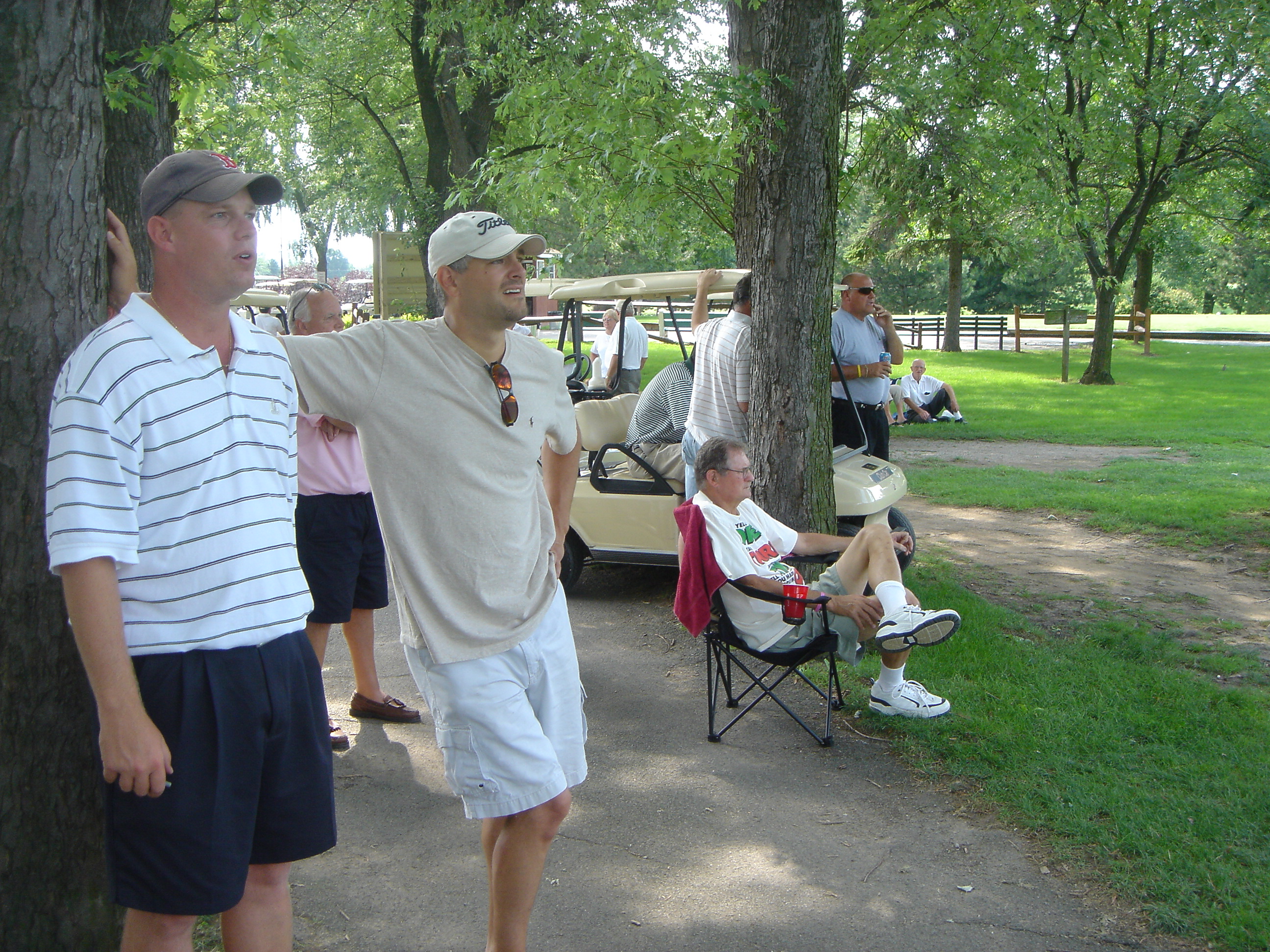 Gallery watches the Final A Group finish