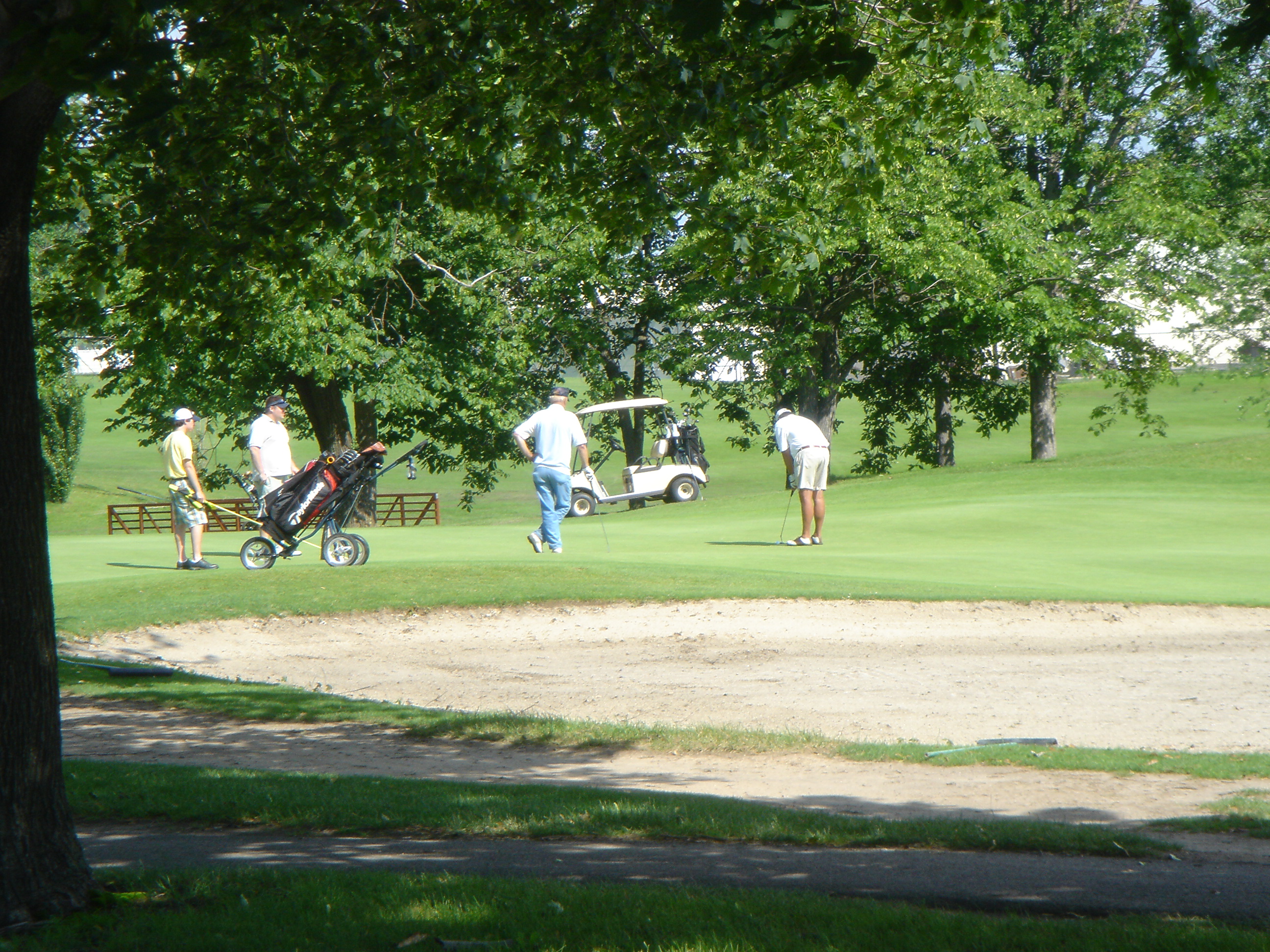 Schreck Taps In on #1 (the 19th Hole of the Match)